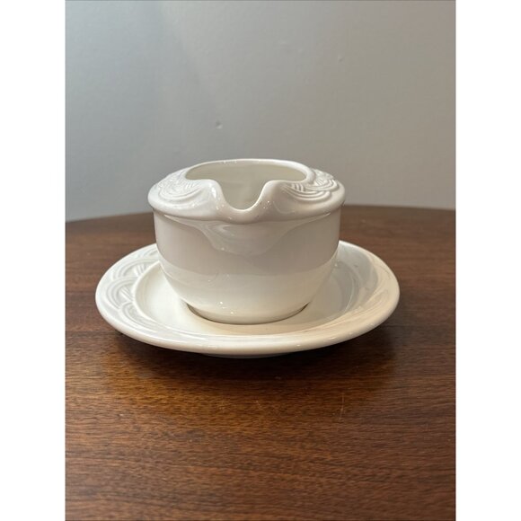 Retired Pfaltzgraff Acadia White Gravy Boat and Underplate Set - Picture 5 of 9